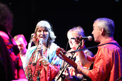 Grupa OĐILA U Kombank dvorani