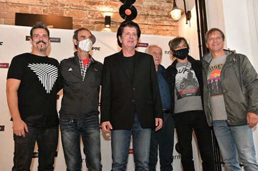 Bajaga i Instruktori – „Ovaj svet se menja“